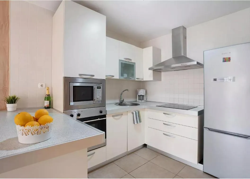 Apartament Be Happy 77 Arona