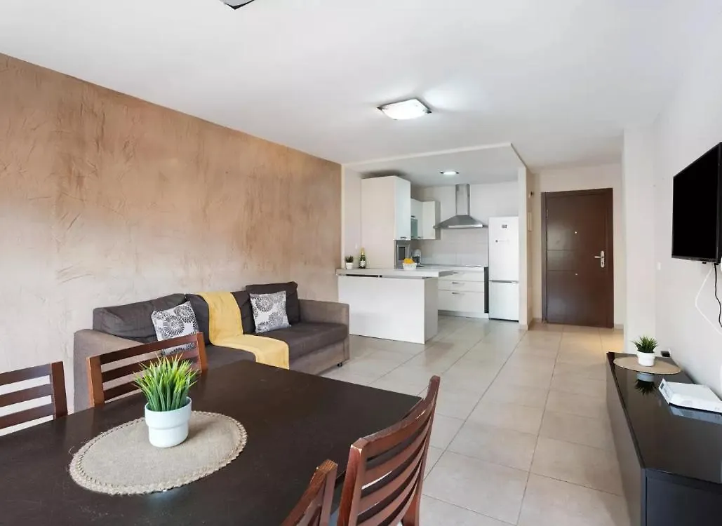 Apartament Be Happy 77 Arona