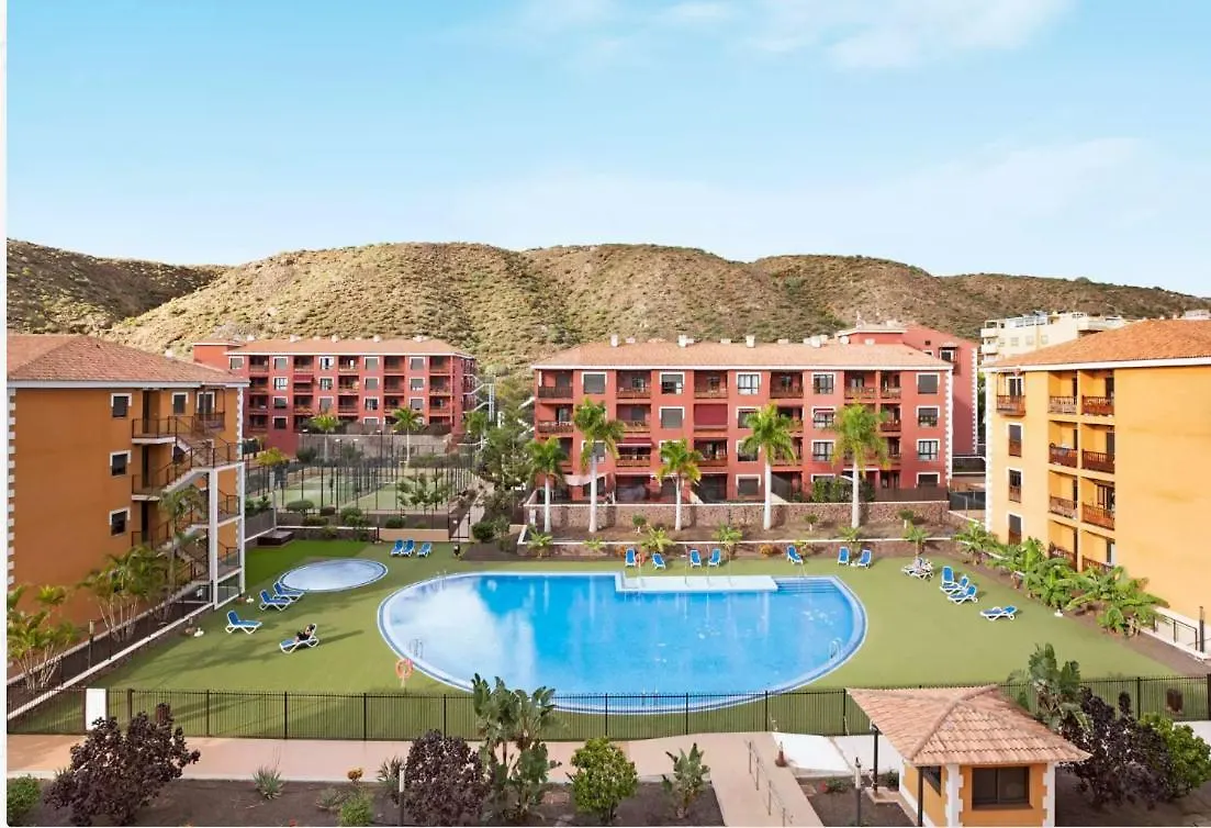 Be Happy 77 Apartment Arona