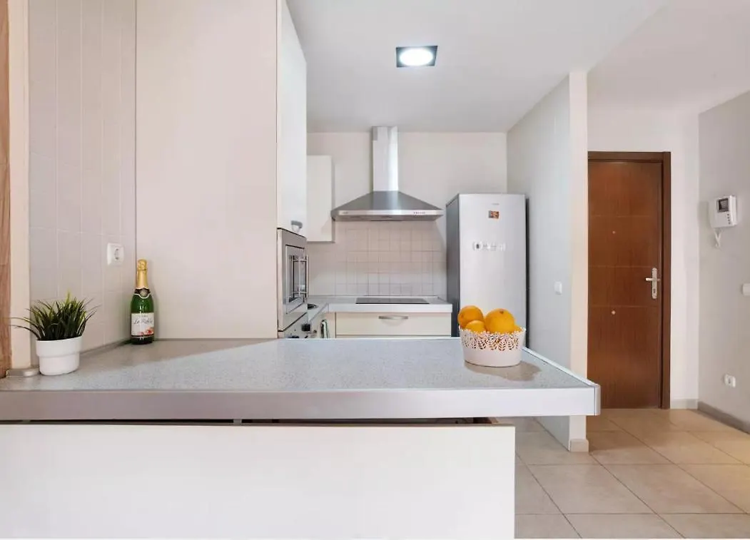 Apartament Be Happy 77 Arona